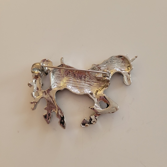 Carousel Unicorn Brooch NWT - Picture 3 of 4